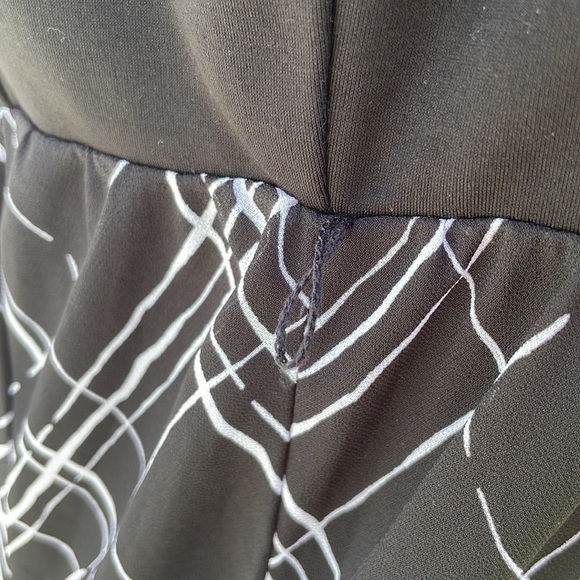 Torrid black and white high low dress NWT - Picture 5 of 12